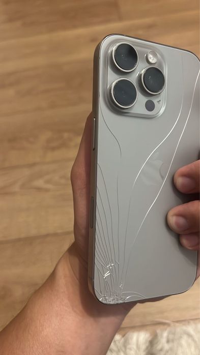 продам iphone 16 pro e-sim 128gb