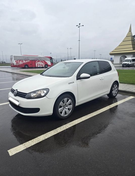 De vânzare Volkswagen Golf 6 – 1.2 TSI Benzină, 2011