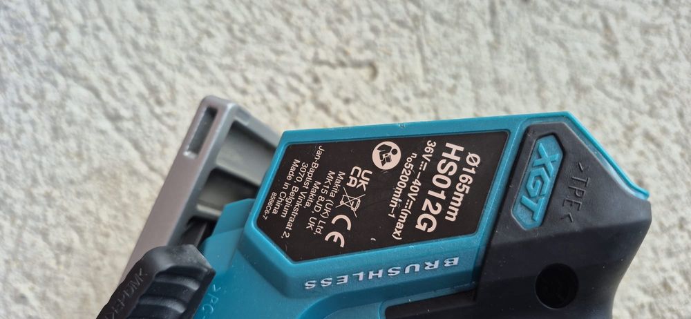Makita set scule pe acumulator de 40 V