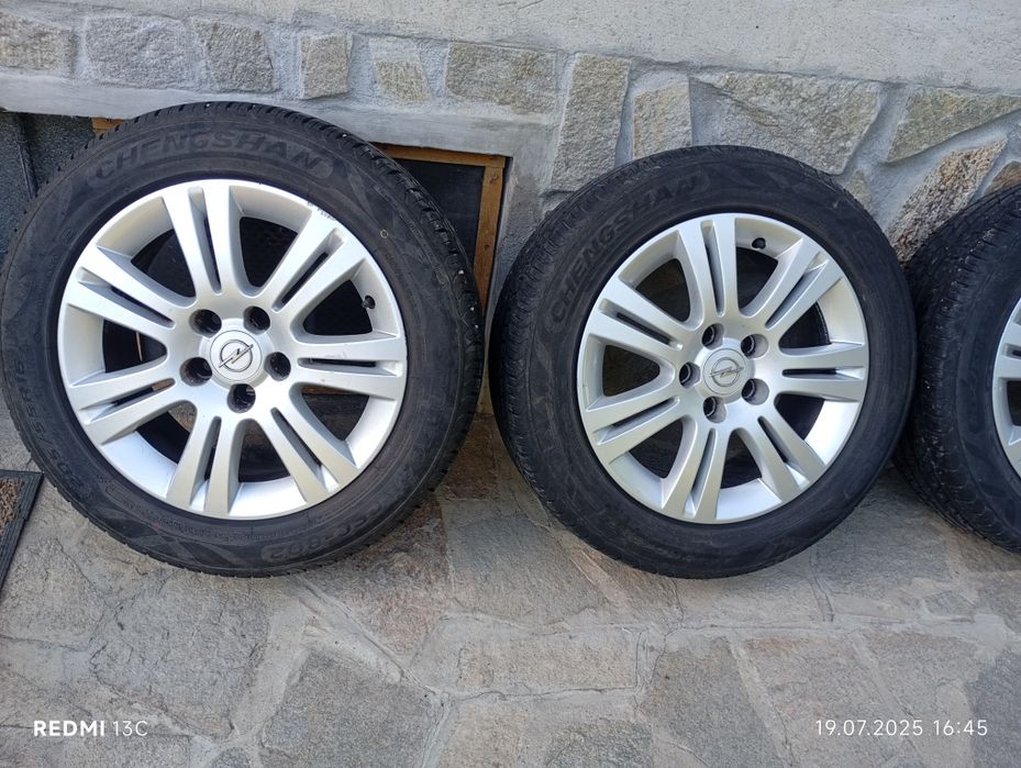 16"Джанти Опел  с нови летни гуми 205/55/16