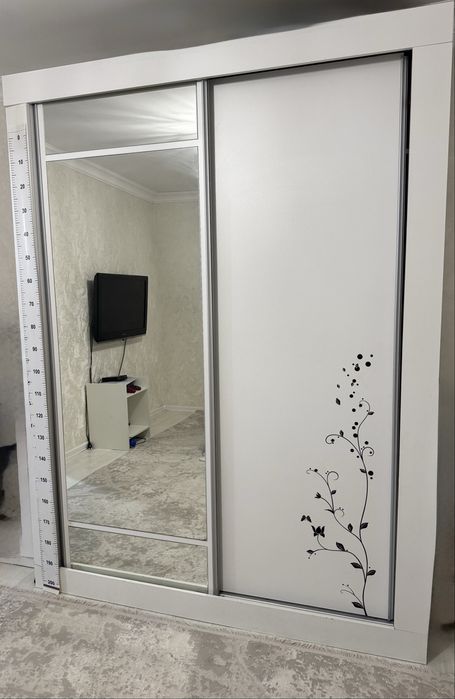 Продается шкаф купе