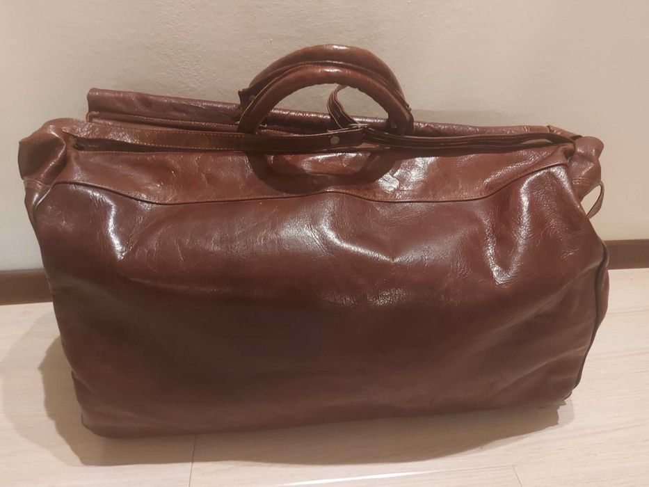 Geanta de voiaj din piele vintage ,noua fara eticheta