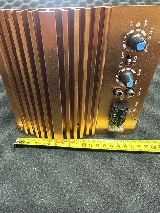 Усилитель встроенный на сабвуфер Element-5