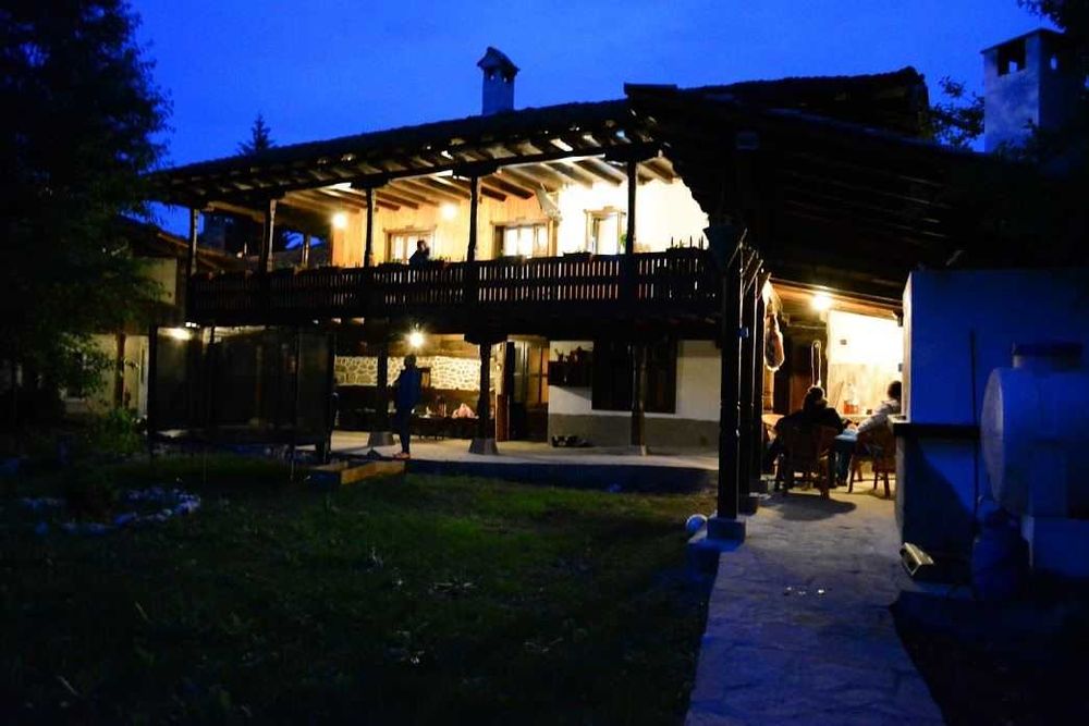 Продава се Къща в Елена - 240 кв.м за 1246 €/кв.м - Снимка #16