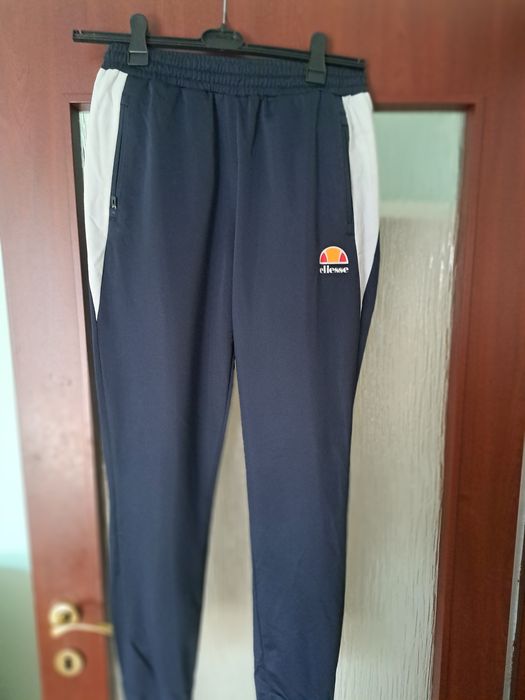 Trening Ellesse marimea M impecabil