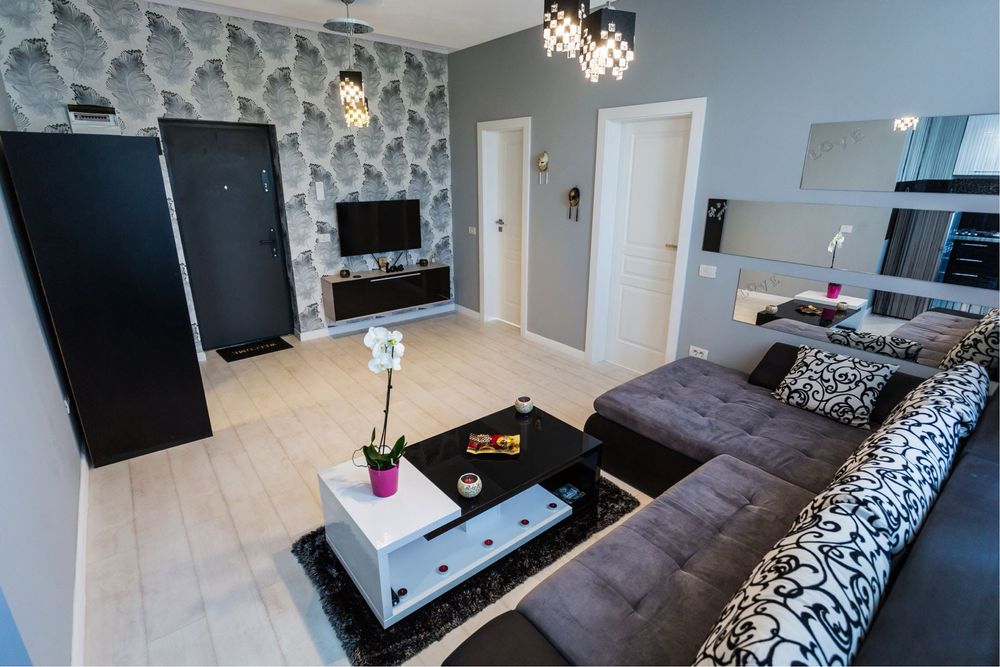 Inchiriez apartament 2 camere Mamaia Nord