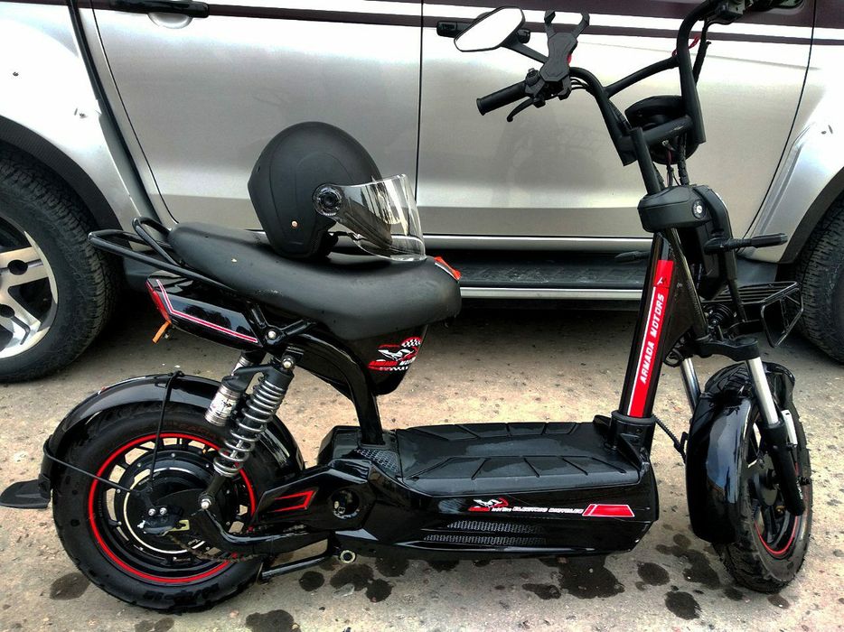 Скутер срочно сотилади!