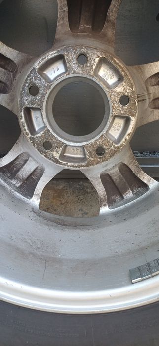 Гуми Kormoran SUV 225/75/16 + джанти за Kia Sorento