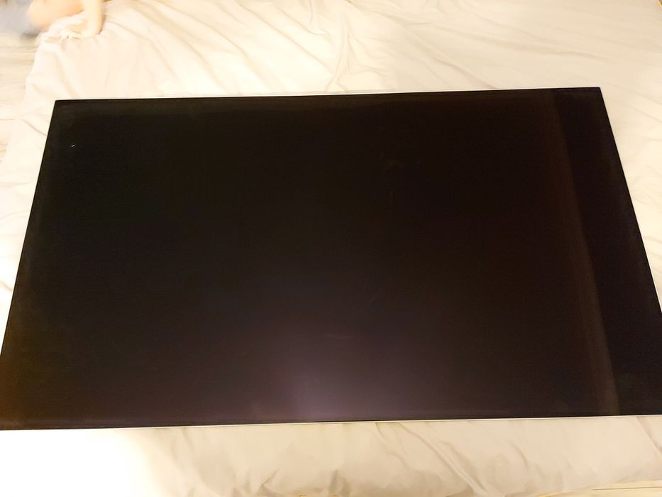 Vand tv LG OLED ecranul este spart
