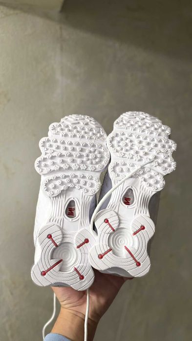 Nike shox alb mărimea 42