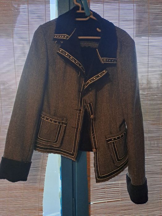 Черно- бяло сако