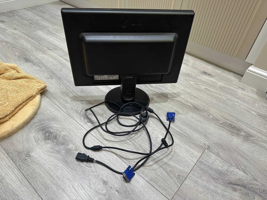 Продам рабочий монитор LG W1942S-PF 19 дюймов