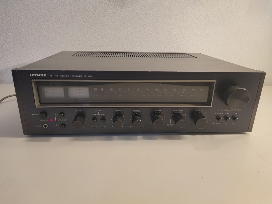Amplificator Hitachi SR 802 statie carcasa lemn tuner defect