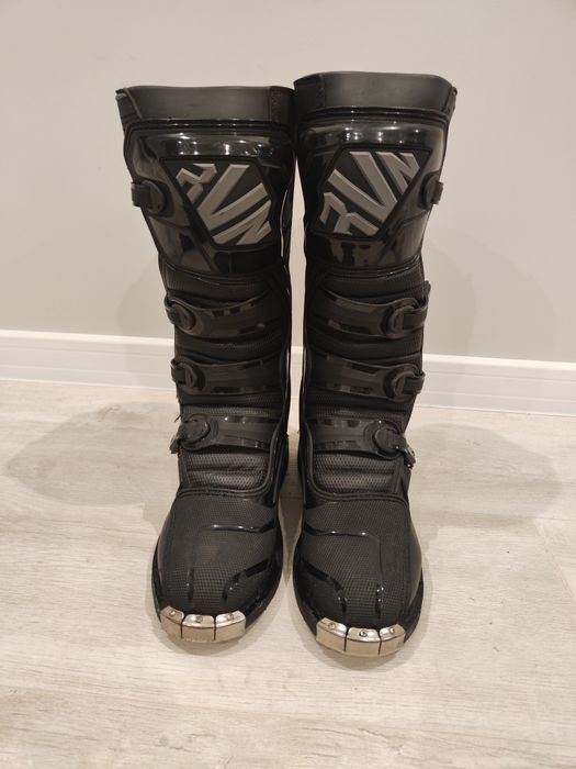 Кросови ботуши RAVEN  номер 44