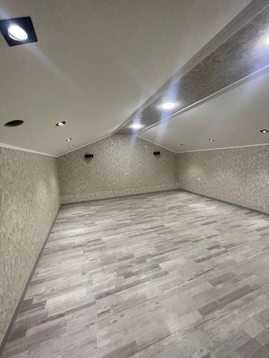 Mirabodskiy R-n kottejni gorodok zakritiy teretoriya 1.2 sotik 3 qavat