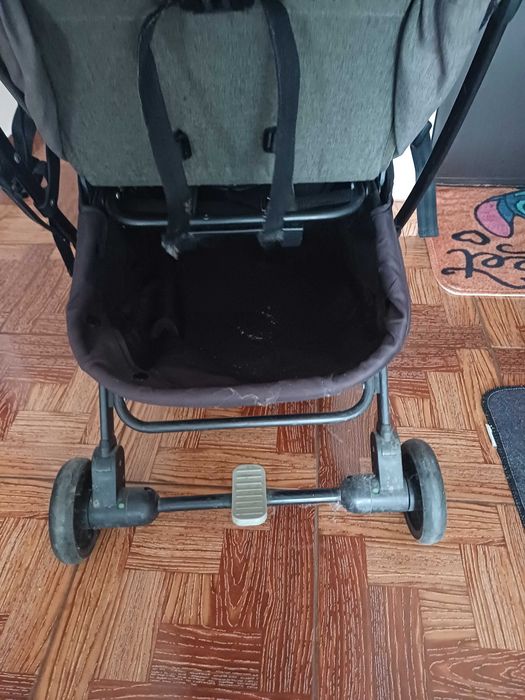 Cărucior sport Baby C, ușor, compact, pliabil