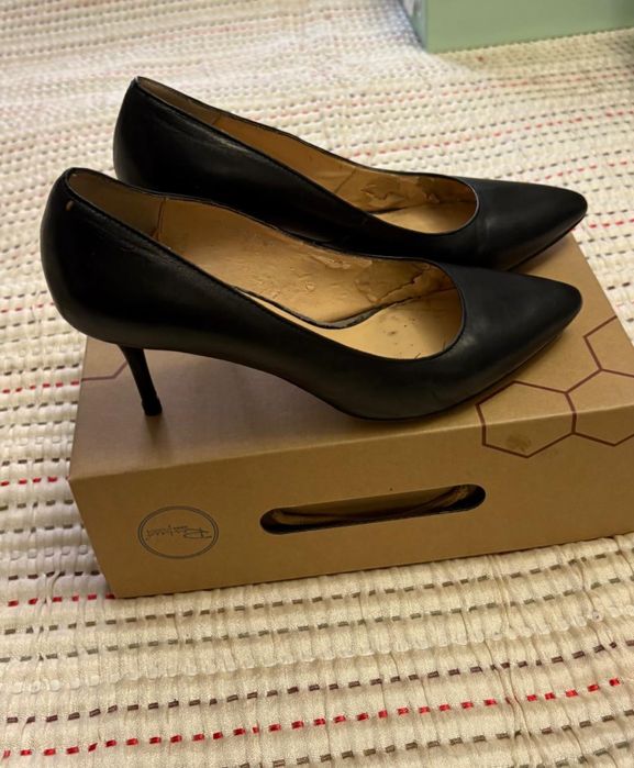 Продаются туфли кожа