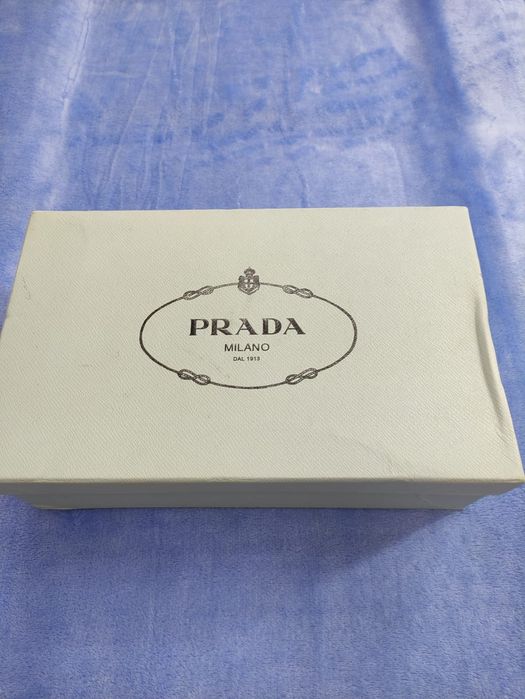 Продам новые босоножки