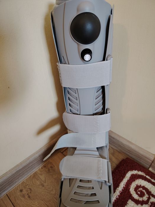 Ортопедичен ботуш/ортеза