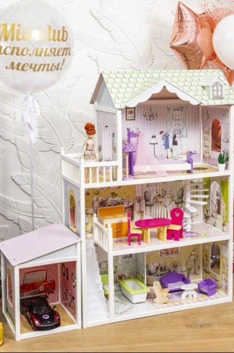 Красивый кукольный домик