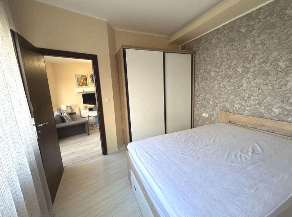 Дава се под наем Двустаен апартамент в Варна, Бриз - 60 кв.м за 648.21 € - Снимка #3