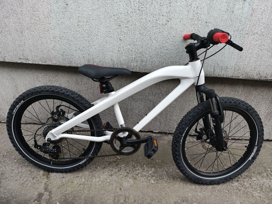 Bicicleta copii BMW JUNIOR 20 Zoll, frane disc alb perlat 6-9 ani