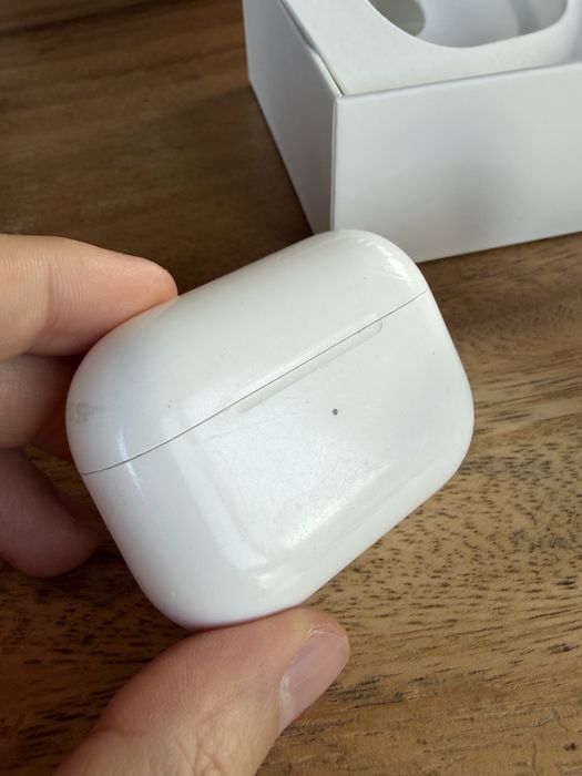 Casti Airpods Pro 1st Gen cu carcasa Magsafe