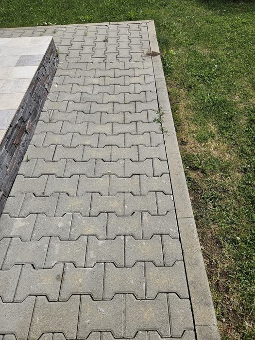 Pavaj si bordură