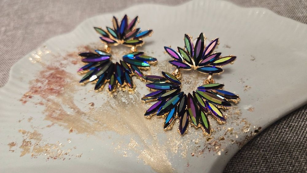 Поставка за бижута