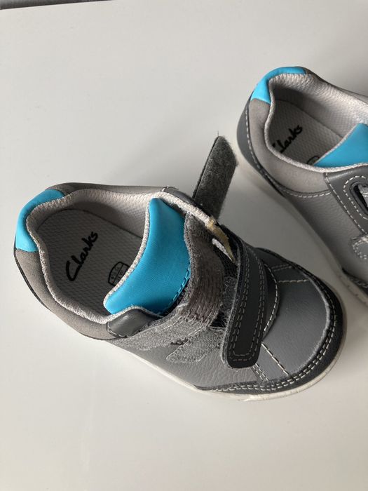 Детски обувки Clarks 23