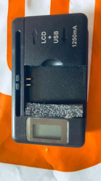 LCD универсальная зарядное устройство