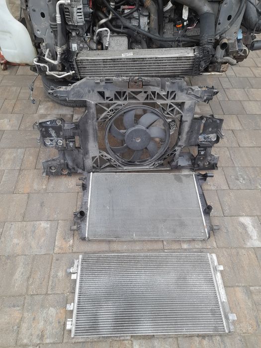 Radiator Apa Răcire Intercooler AC Aer Clima Renault Grand Scenic 3