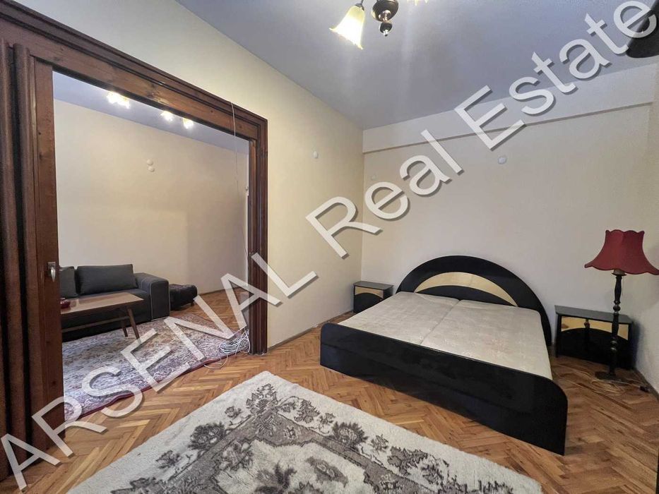 Дава се под наем Тристаен апартамент в София, Център - 95 кв.м за 548.25 € - Снимка #3