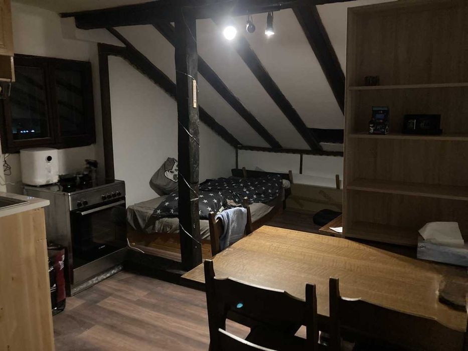 Дава под Наем АТЕЛИЕ, ТАВАН град София, Център