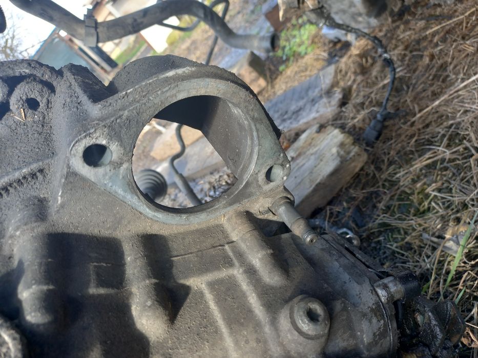 Vând motor ford focus 1.8 d. - cutie golf4 6viteze