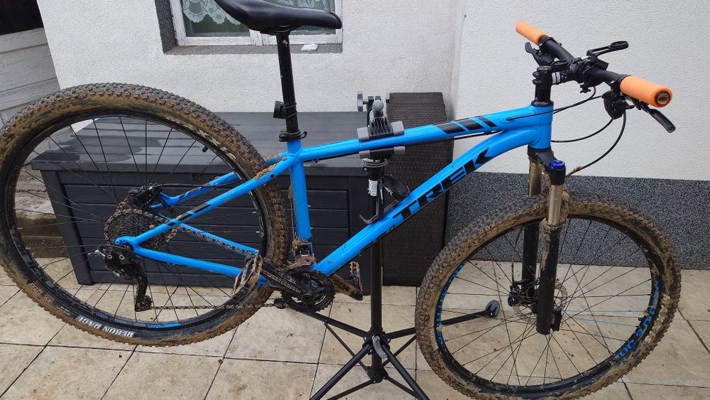 Vand bicicleta MTB Trek