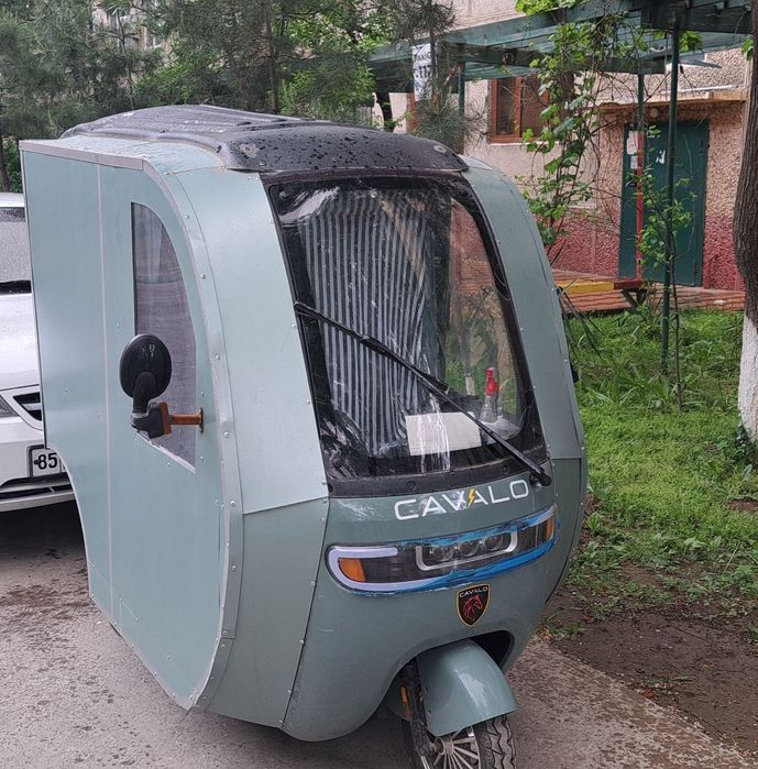 3 oyoqli transport cavalo