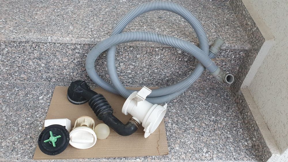 Pompa Evacuare masina spalat WHIRPOOL vertical 461973071131 Curier OLX