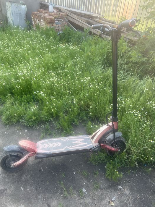 Продам электро самокат б/у