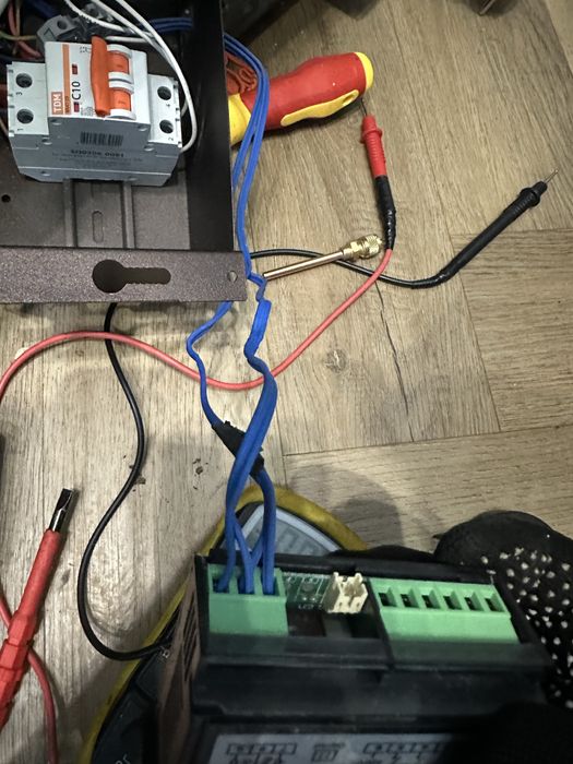 Ремонт холодильника морозильника