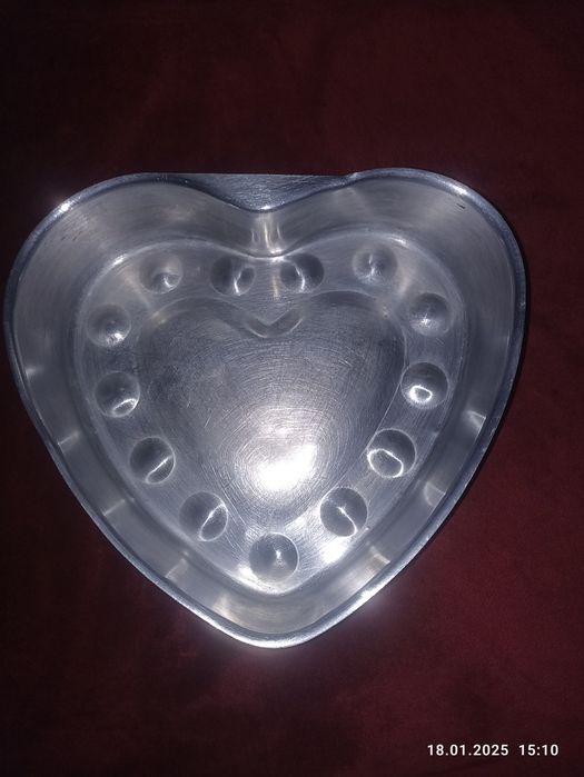 Форма для выпечки в виде сердца алюминевая