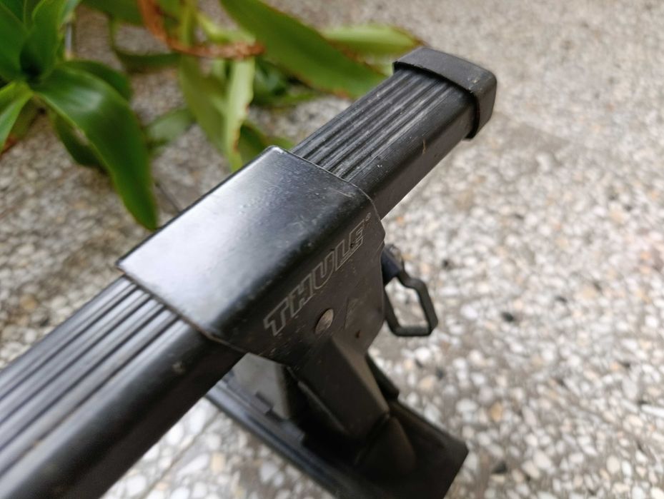 Thule стойки и релси багажник за колело към тавана на кола