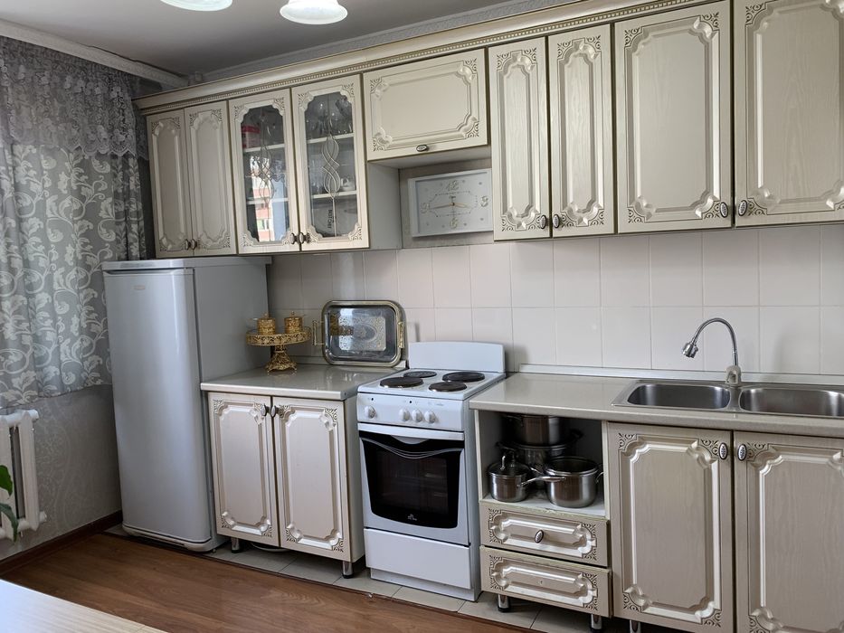 Кухонный гарнитур 400000