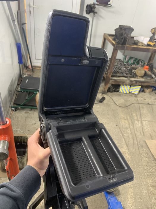 Подлакътник за бмв е46