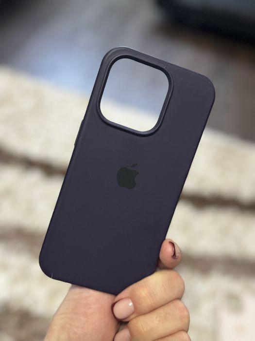 Продам чехлы на Iphone