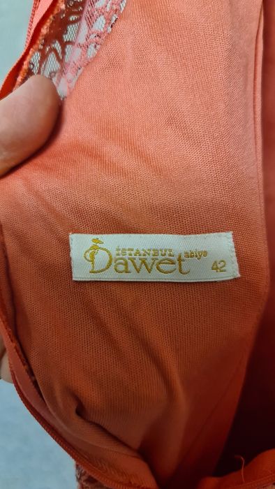 Продам платья вечерняя