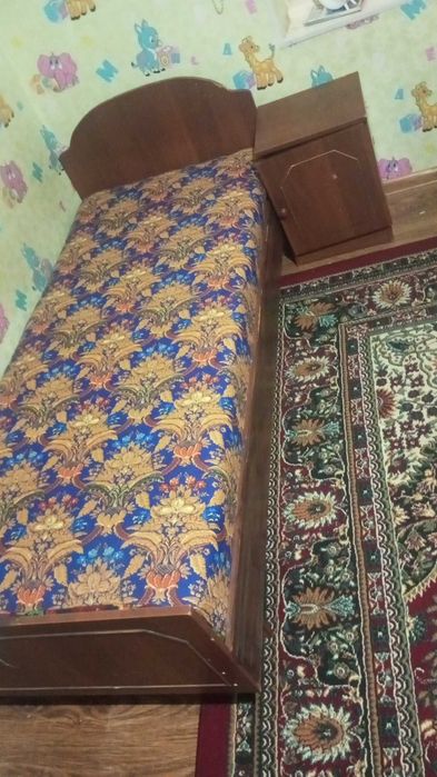 Uy jihozlari,yotoqlar,