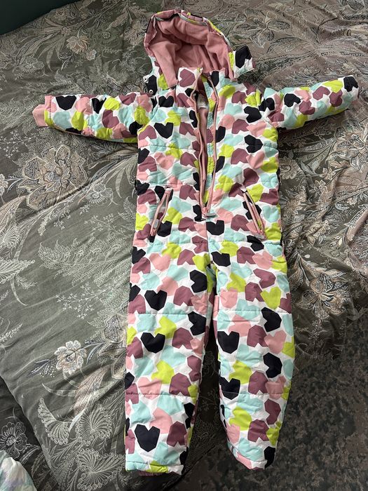 Продам комбинезон 7-8 лет для девочки