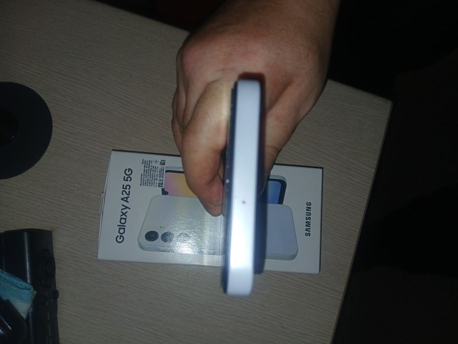 читайте внимательно samsung a25 на запчасти