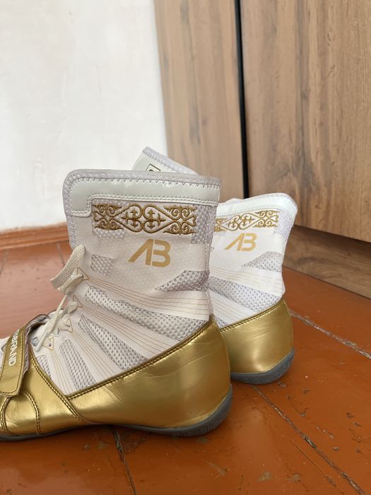 Продам боксерки.